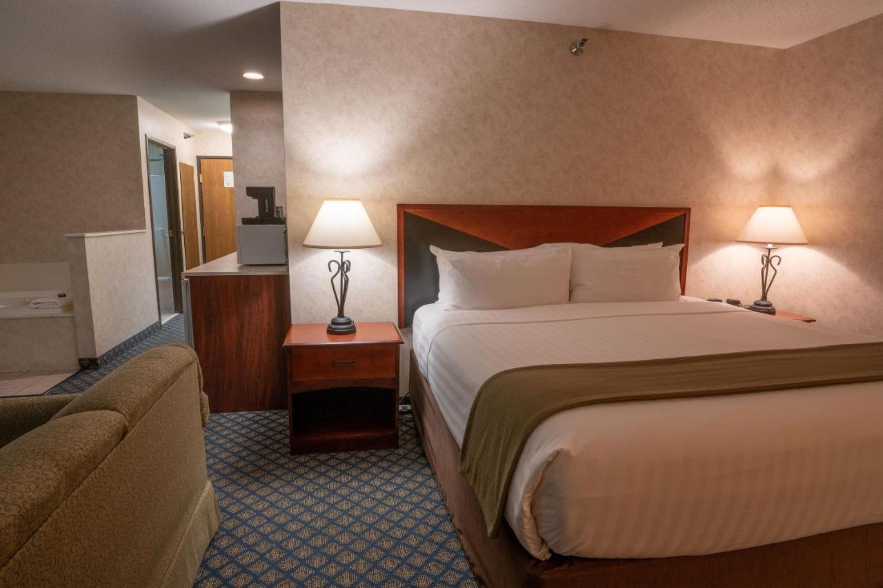 Miles City Hotel & Suites Ngoại thất bức ảnh