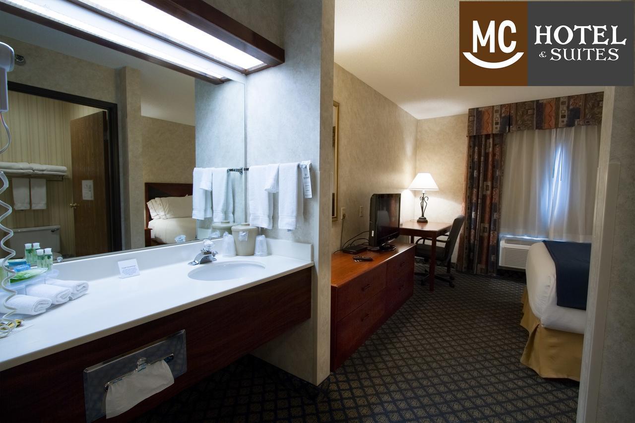 Miles City Hotel & Suites Ngoại thất bức ảnh